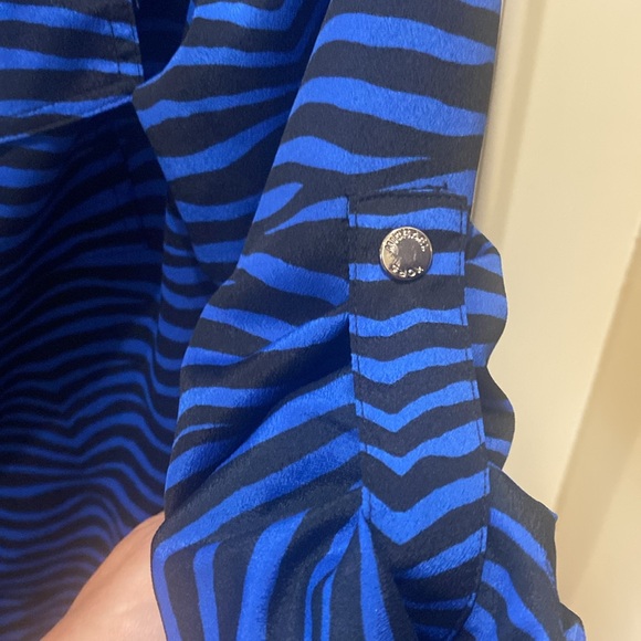 Michael Kors zebra blue print blouse - Picture 3 of 4